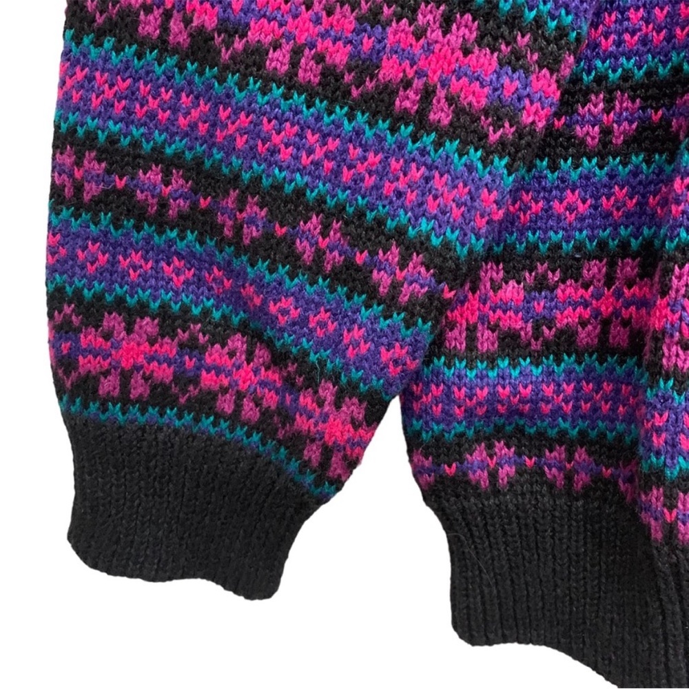 VTG Erika Colorful Knit Sweater - Picture 11 of 11